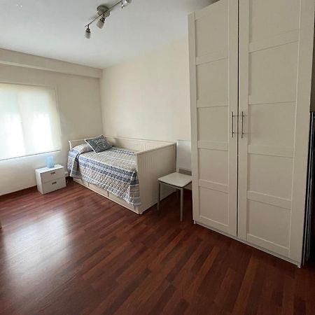 Piso Con Piscina Primera Linea De Playa Apartment Torre Del Mar Luaran gambar