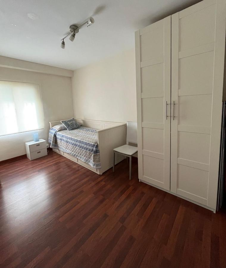 Piso Con Piscina Primera Linea De Playa Apartment Torre Del Mar Luaran gambar